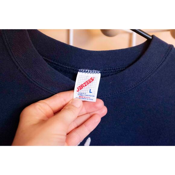 Vintage Buck Crewneck Sweatshirt – Navy Blue Jerzees Deer Made in USA - Picture 4 of 7